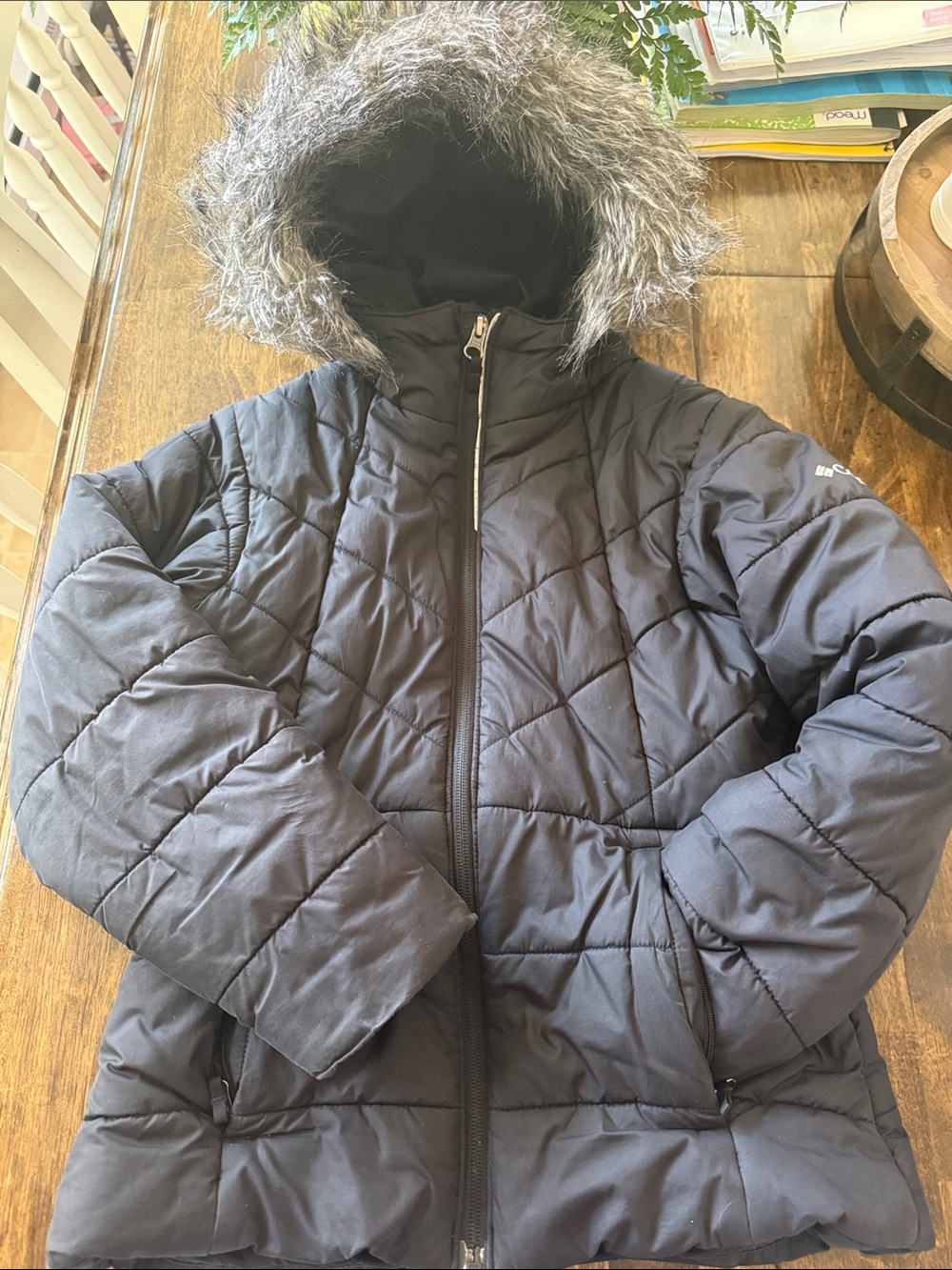 Columbia Black Quilted Puffer Jacket with Faux Fur Hood. Small